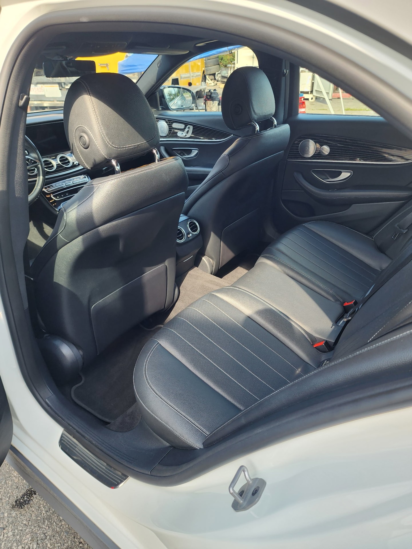 White Mercedes-Benz rear leather seats